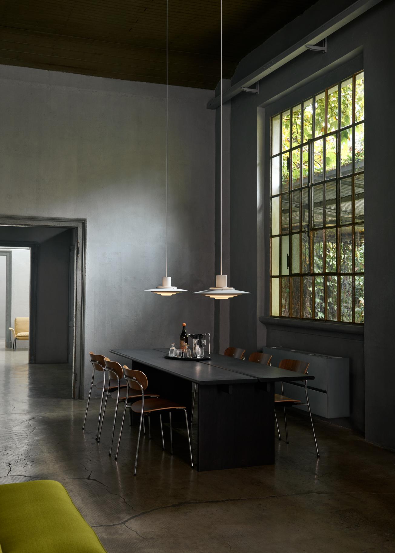 Pavilion Chair AV1